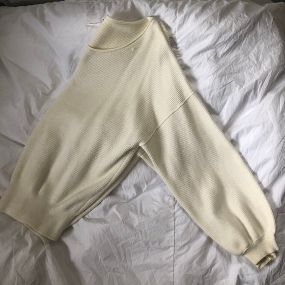 Free People Oversized Sweater - Picture 4 of 4